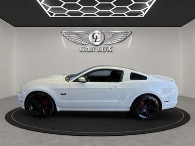 2013 Ford Mustang GT   - Photo 4 - Lennox, CA 90304