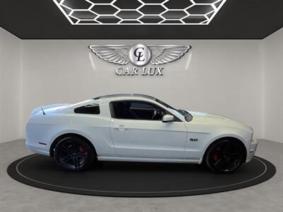 2013 Ford Mustang GT   - Photo 8 - Lennox, CA 90304