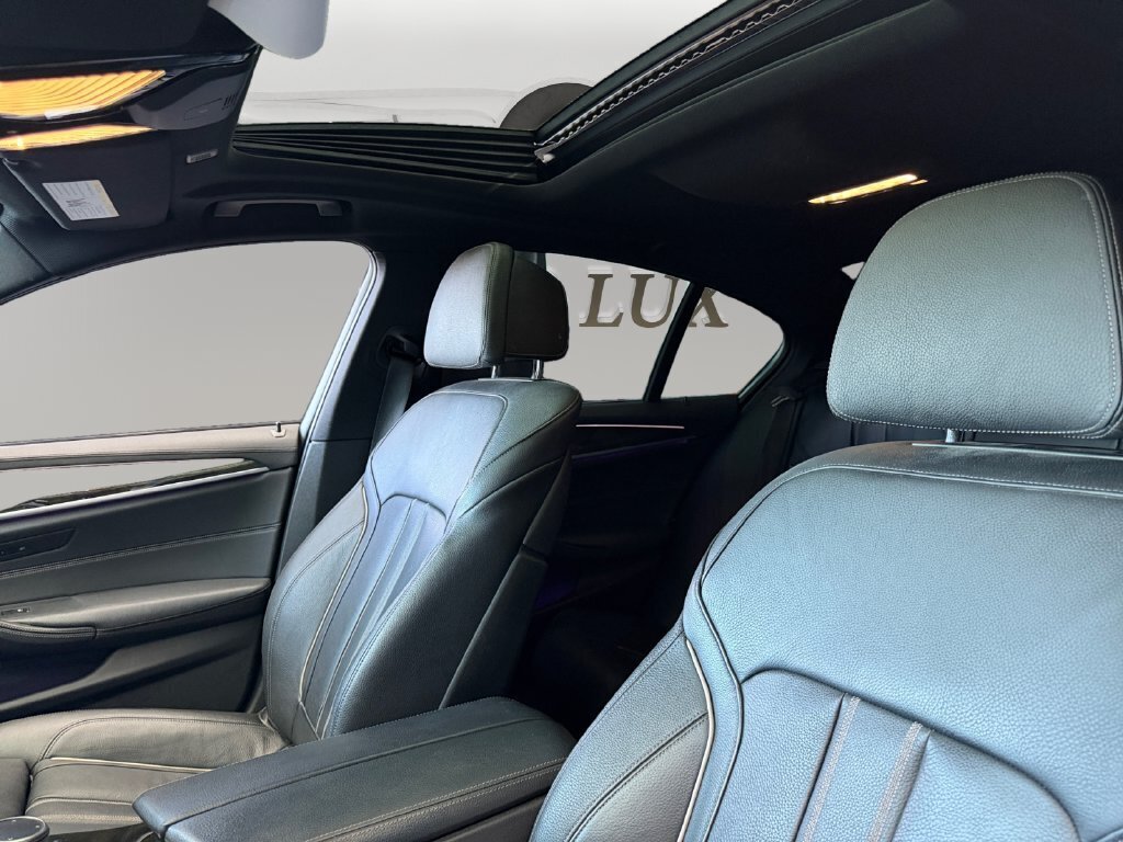 2020 BMW 540i M SPORT - Photo 9 - Lennox, CA 90304