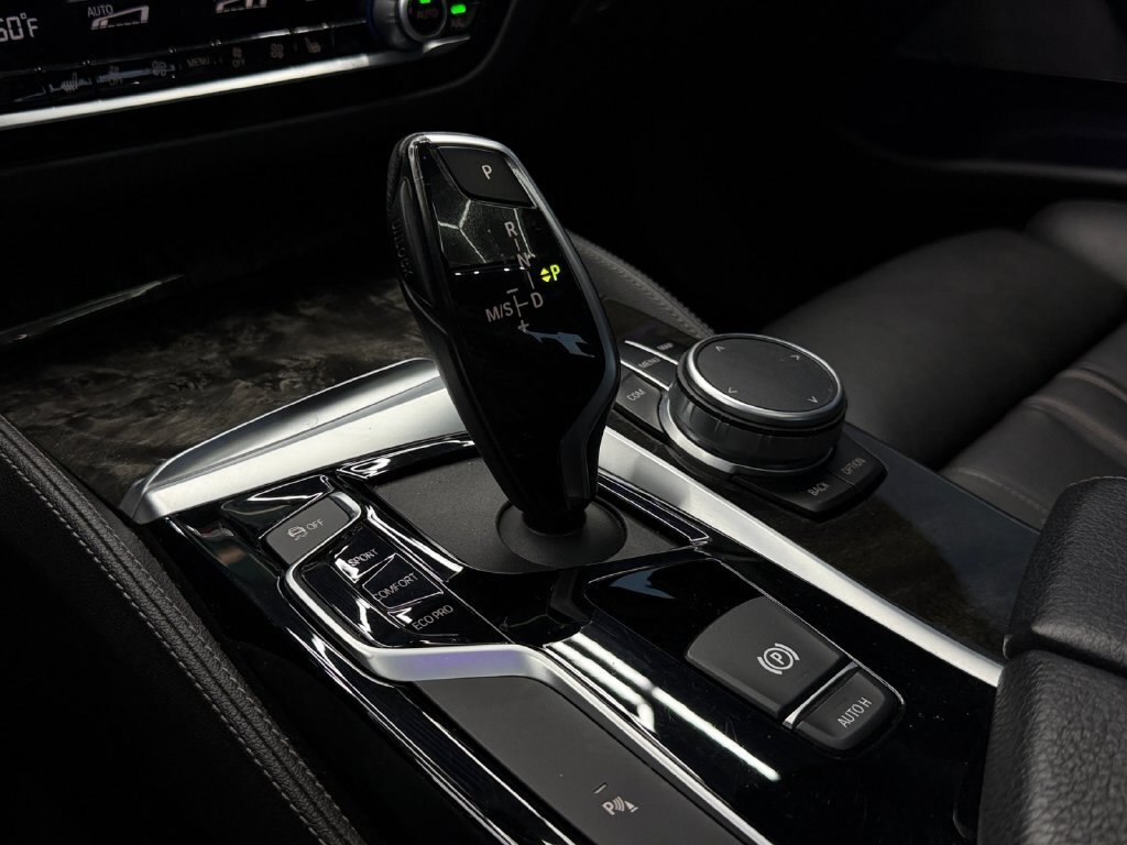 2020 BMW 540i M SPORT - Photo 20 - Lennox, CA 90304