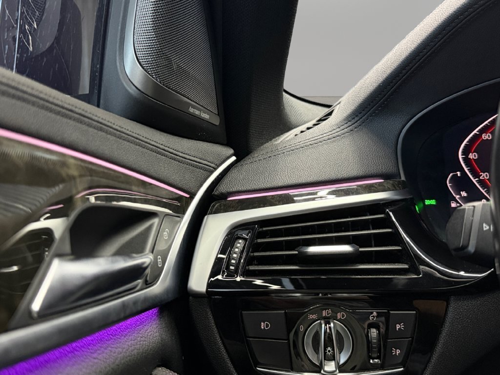 2020 BMW 540i M SPORT - Photo 24 - Lennox, CA 90304