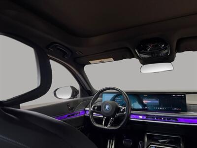2024 BMW i7 xDrive60   - Photo 24 - Lennox, CA 90304