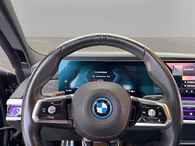 2024 BMW i7 xDrive60   - Photo 26 - Lennox, CA 90304