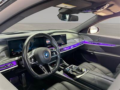 2024 BMW i7 xDrive60   - Photo 16 - Lennox, CA 90304