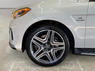 2012 Mercedes-Benz ML 63 AMG® 4MATIC®   - Photo 14 - Lennox, CA 90304