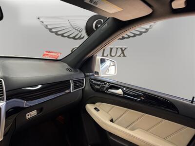 2012 Mercedes-Benz ML 63 AMG® 4MATIC®   - Photo 23 - Lennox, CA 90304
