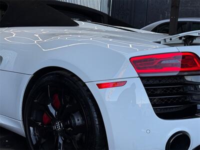 2015 Audi R8 5.2 quattro   - Photo 29 - Lennox, CA 90304