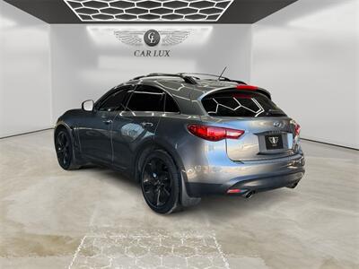 2017 INFINITI QX70   - Photo 3 - Lennox, CA 90304