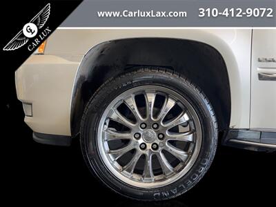 2011 Cadillac Escalade   - Photo 17 - Lennox, CA 90304