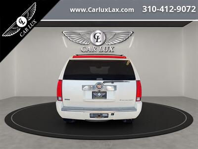 2011 Cadillac Escalade   - Photo 6 - Lennox, CA 90304