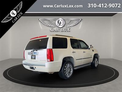 2011 Cadillac Escalade   - Photo 7 - Lennox, CA 90304