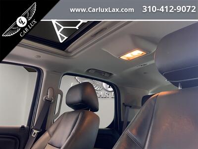 2011 Cadillac Escalade   - Photo 16 - Lennox, CA 90304