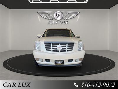 2011 Cadillac Escalade   - Photo 2 - Lennox, CA 90304