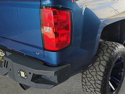 2018 Chevrolet Silverado 1500 LT LT1   - Photo 22 - Lennox, CA 90304