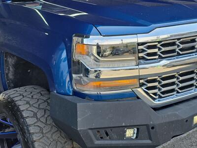 2018 Chevrolet Silverado 1500 LT LT1   - Photo 24 - Lennox, CA 90304
