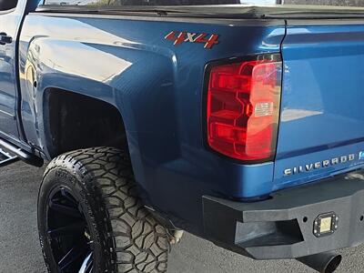 2018 Chevrolet Silverado 1500 LT LT1   - Photo 20 - Lennox, CA 90304