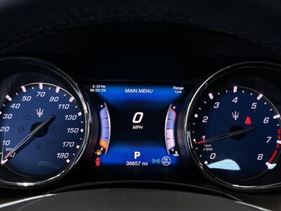 2017 Maserati Quattroporte S   - Photo 11 - Lennox, CA 90304