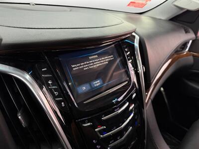 2018 Cadillac Escalade Premium Luxury   - Photo 25 - Lennox, CA 90304