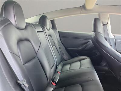 2020 Tesla Model 3 Long Range   - Photo 15 - Lennox, CA 90304