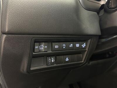 2023 Toyota Tundra Limited   - Photo 17 - Lennox, CA 90304