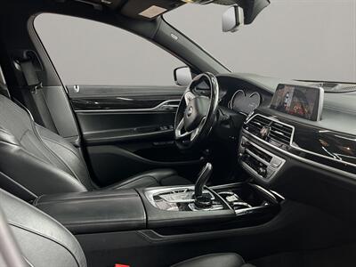 2017 BMW 750i  M SPORT - Photo 17 - Lennox, CA 90304