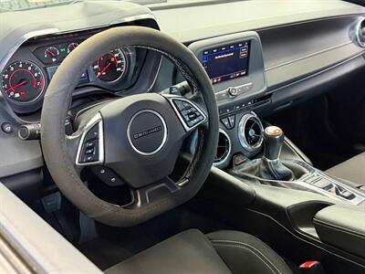 2023 Chevrolet Camaro LT1   - Photo 19 - Lennox, CA 90304