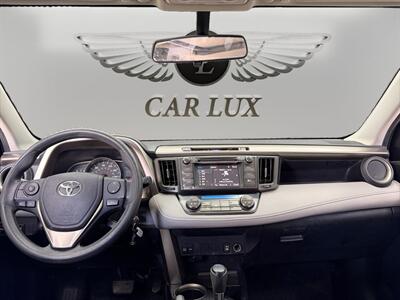 2015 Toyota RAV4 XLE - Photo 11 - Lennox, CA 90304