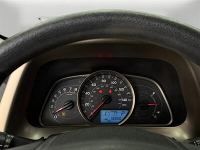 2015 Toyota RAV4 XLE - Photo 18 - Lennox, CA 90304