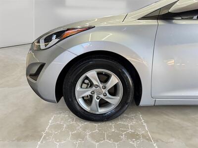 2014 Hyundai ELANTRA SE - Photo 14 - Lennox, CA 90304