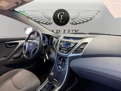 2014 Hyundai ELANTRA SE - Photo 17 - Lennox, CA 90304