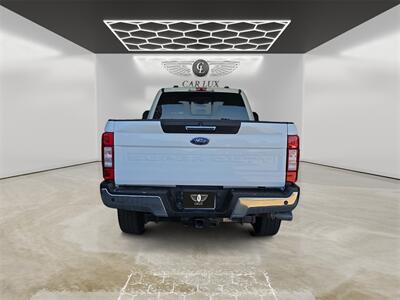 2022 Ford F-250 XLT   - Photo 4 - Lennox, CA 90304