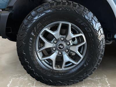 2022 Ford Bronco Badlands   - Photo 14 - Lennox, CA 90304