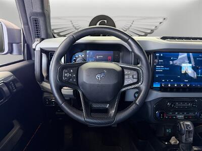 2022 Ford Bronco Badlands   - Photo 12 - Lennox, CA 90304
