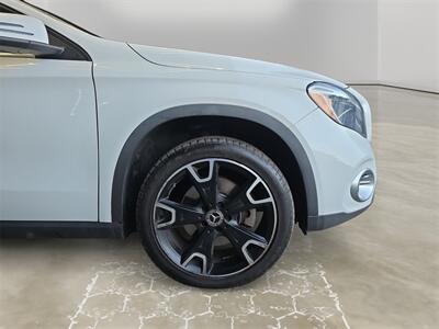 2019 Mercedes-Benz GLA GLA 250 - Photo 14 - Lennox, CA 90304