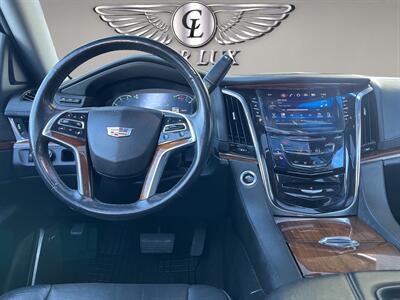 2017 Cadillac Escalade ESV Luxury   - Photo 13 - Lennox, CA 90304