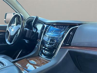 2017 Cadillac Escalade ESV Luxury   - Photo 18 - Lennox, CA 90304