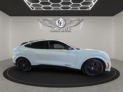 2023 Ford Mustang Mach-E GT   - Photo 8 - Lennox, CA 90304