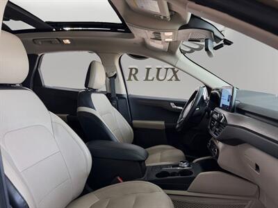 2020 Ford Escape Titanium   - Photo 14 - Lennox, CA 90304