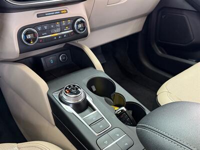 2020 Ford Escape Titanium   - Photo 16 - Lennox, CA 90304