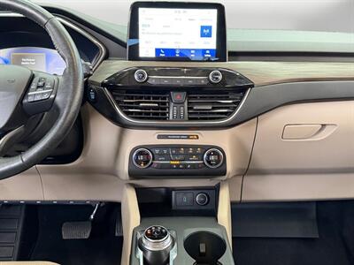 2020 Ford Escape Titanium   - Photo 11 - Lennox, CA 90304