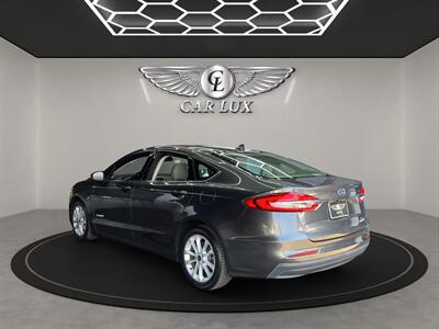 2019 Ford Fusion Hybrid SE   - Photo 5 - Lennox, CA 90304