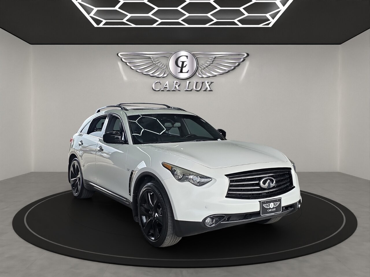2015 INFINITI QX70 - Photo 1 - Lennox, CA 90304