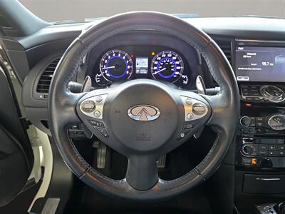 2015 INFINITI QX70   - Photo 10 - Lennox, CA 90304