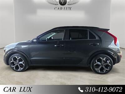 2023 Kia Niro SX Touring - Photo 2 - Lennox, CA 90304