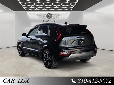 2023 Kia Niro SX Touring - Photo 3 - Lennox, CA 90304