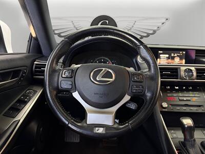 2018 Lexus IS 300  F SPORT - Photo 12 - Lennox, CA 90304