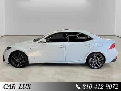 2018 Lexus IS 300  F SPORT - Photo 2 - Lennox, CA 90304