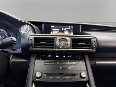 2018 Lexus IS 300  F SPORT - Photo 19 - Lennox, CA 90304