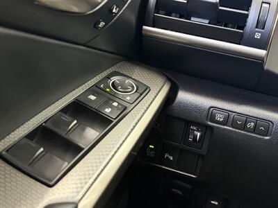 2018 Lexus IS 300  F SPORT - Photo 17 - Lennox, CA 90304