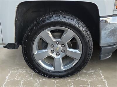 2018 Chevrolet Silverado 1500 LT LT1 - Photo 14 - Lennox, CA 90304